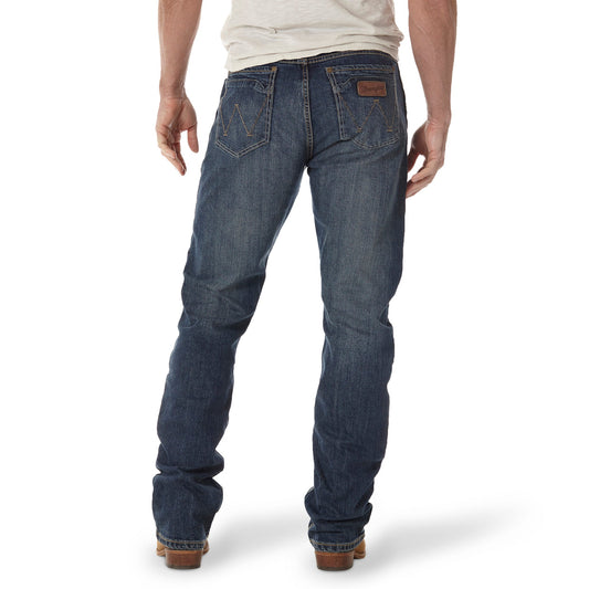 Wrangler Men's Retro Layton Slim Fit Jean